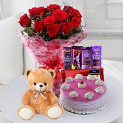 Marvelous Cake with Chocolates Teddy n Flowers for Birthday