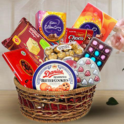 Heavenly Chocolate Lovers Gift Basket