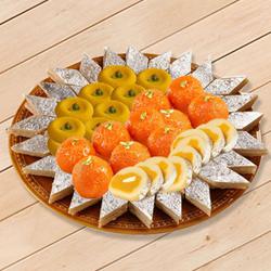 Delectable Sweets Platter 1kg from Bhikaram