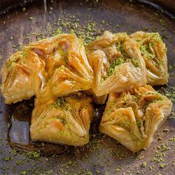 Luxurious Pyramid Baklava Collection